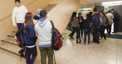 Ensino médio poderá ter de 20% a 30% da carga horária a distância Ensino médio poderá ter de 20% a 30% da carga horária a distância