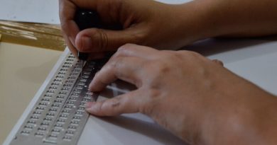 Aprovado projeto que obriga escolas a incluírem material em Braile na Paraíba Aprovado projeto que obriga escolas a incluírem material em Braile na Paraíba