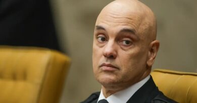 “Não há chance de recuar um milímetro”, diz Moraes, sobre julgamento de trama golpista, ao Washington Post