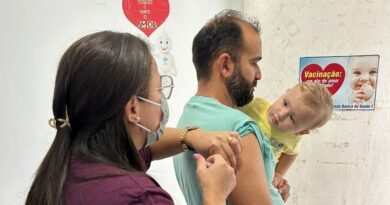 Paraíba aplica mais de 28 mil doses no Dia D de Multivacinação com foco na vacina contra o Sarampo Paraíba aplica mais de 28 mil doses no Dia D de Multivacinação com foco na vacina contra o Sarampo