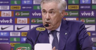 Ancelotti vê melhora do Brasil e espera ter Neymar contra a Escócia Ancelotti vê melhora do Brasil e espera ter Neymar contra a Escócia