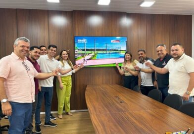 Prefeita Corrinha Delfino assina ordem de serviço para construção do Centro Esportivo da zona sul