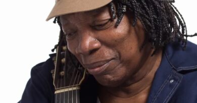 Os mil tons de Milton – Por Linaldo Guedes