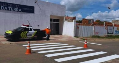 Faixas e lombadas são revitalizadas pela SCTRANS em pontos estratégicos de Cajazeiras Faixas e lombadas são revitalizadas pela SCTRANS em pontos estratégicos de Cajazeiras