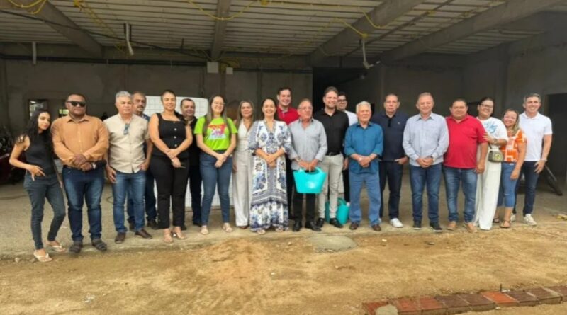 Presidente da FNL e diretor geral do Hospital Laureano visitam obras do Centro Oncológico de Cajazeiras