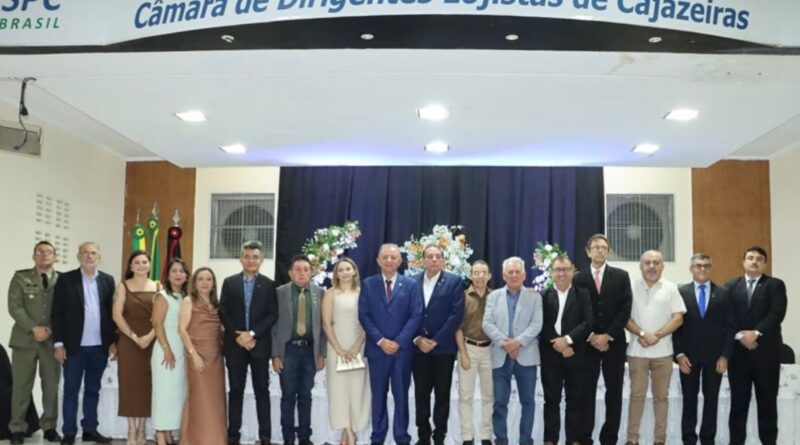 Zé Aldemir prestigia posse de Esssuélio Moras como presidente da CDL de Cajazeiras