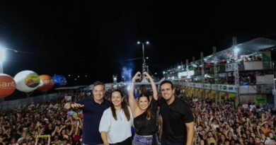 Lucas Ribeiro acompanha programação de Carnaval no Sertão e destaca apoio do Governo da Paraíba às tradições culturais Lucas Ribeiro acompanha programação de Carnaval no Sertão e destaca apoio do Governo da Paraíba às tradições culturais