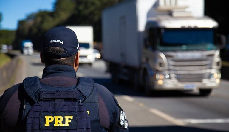 PRF na Paraíba divulga balanço da Operação Rodovida Carnaval: 7 mortos e quase mil flagrantes de excesso de velocidade PRF na Paraíba divulga balanço da Operação Rodovida Carnaval: 7 mortos e quase mil flagrantes de excesso de velocidade