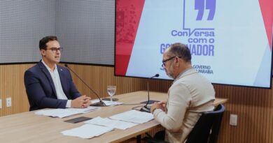 Pagamento dos servidores estaduais começa quinta-feira (26) e injeta R$ 985 milhões na economia paraibana Pagamento dos servidores estaduais começa quinta-feira (26) e injeta R$ 985 milhões na economia paraibana