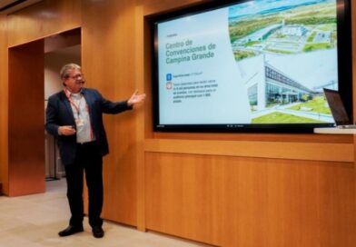 João Azevêdo apresenta potencial da Paraíba durante missão internacional em Barcelona