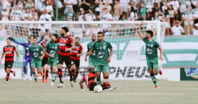 Campinense vence Sousa no Marizão e abre vantagem nas semifinais do Paraibano