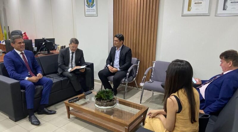 PT aciona o TRE contra antecipação de campanha de Flávio Bolsonaro na Paraíba