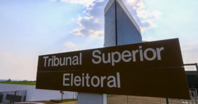TSE aprova restrições para uso de IA nas eleições de outubro TSE aprova restrições para uso de IA nas eleições de outubro