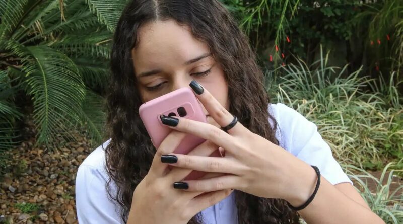 Guia orienta sobre como abordar violência de gênero nas redes sociais