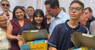 Em Cajazeiras: Corrinha Delfino participa de evento da 9ª GRE com presença do vice-governador Lucas Ribeiro