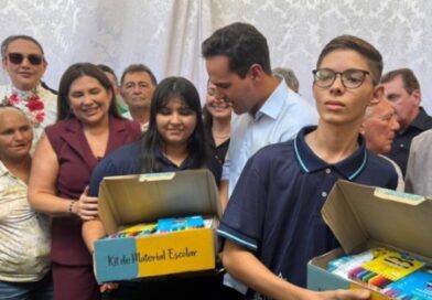 Em Cajazeiras: Corrinha Delfino participa de evento da 9ª GRE com presença do vice-governador Lucas Ribeiro