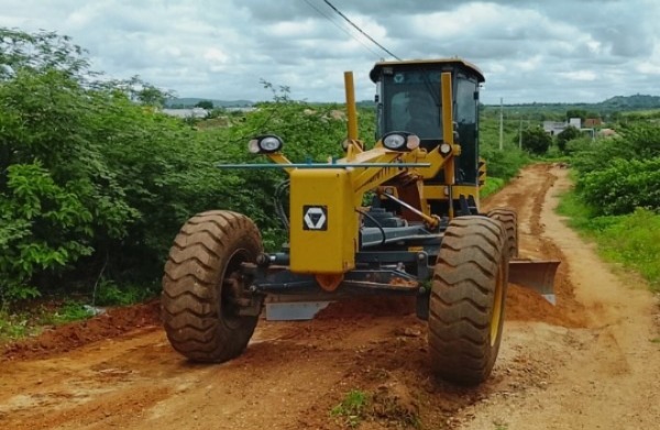 Prefeitura de Cajazeiras inicia melhorias de infraestrutura em loteamentos na região da Zona Norte