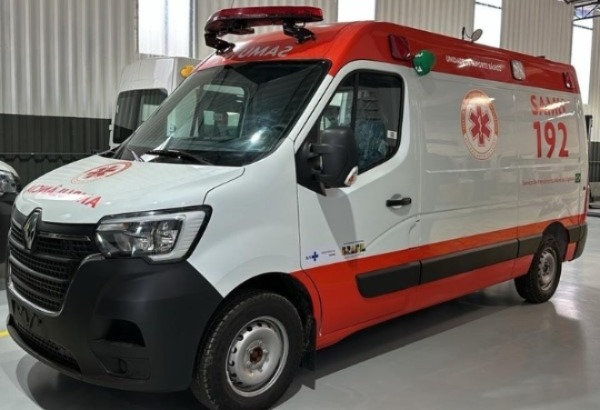 Secretaria Municipal de Saúde de Cajazeiras recebe nova ambulância para renovação da frota do SAMU