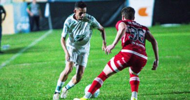 Sousa tem jogador expulso de modo infantil e é eliminado pelo CRB na Copa do Brasil