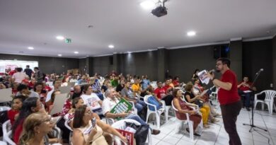 Sem resposta do governo, educação estadual pode parar no dia 25 de março