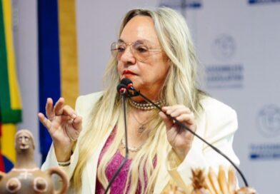 Medalha Epitácio Pessoa: Doutora Paula enaltece Camila Mariz Ribeiro como símbolo de superação feminina e esperança na Paraíba