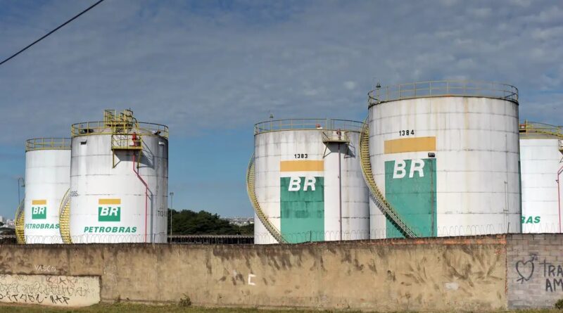 Privatização da BR prejudica consumidor em momento de crise Privatização da BR prejudica consumidor em momento de crise