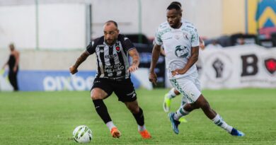 De virada, Botafogo-PB vence Sousa no Marizão e abre vantagem na busca pelo título De virada, Botafogo-PB vence Sousa no Marizão e abre vantagem na busca pelo título