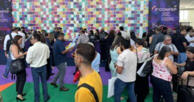 Confep inicia com mais de 4 mil participantes e debates sobre estratégias de comunicação e construção de imagem em campanhas eleitorais Confep inicia com mais de 4 mil participantes e debates sobre estratégias de comunicação e construção de imagem em campanhas eleitorais