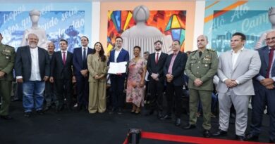 Governador Lucas Ribeiro empossa novos secretários e destaca compromisso com ritmo de entregas à população da Paraíba Governador Lucas Ribeiro empossa novos secretários e destaca compromisso com ritmo de entregas à população da Paraíba