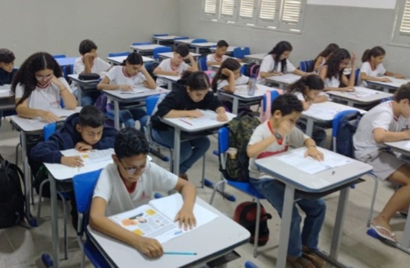 Secretaria de Educação de Cajazeiras aplica avaliação nos anos finais para fortalecer o ensino e a aprendizagem dos alunos