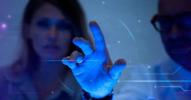 IA acelera desinformação e ameaça democracias, alerta pesquisa