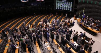 Congresso derruba veto de Lula e mantém PL da Dosimetria