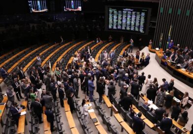 Congresso derruba veto de Lula e mantém PL da Dosimetria