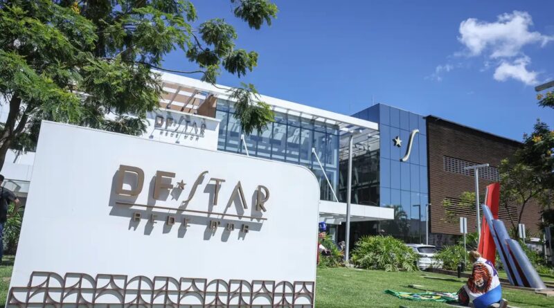 Bolsonaro apresenta boa evolução de cirurgia no ombro