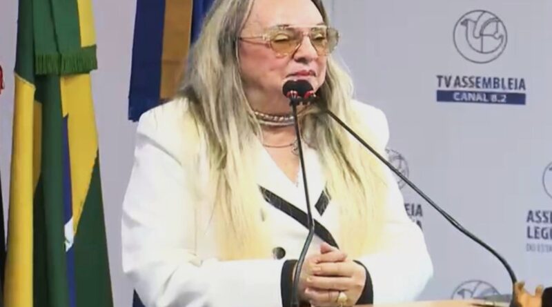 Na ALPB, Doutora Paula destaca ações do Governo no Sertão e defende continuidade administrativa de Lucas Ribeiro