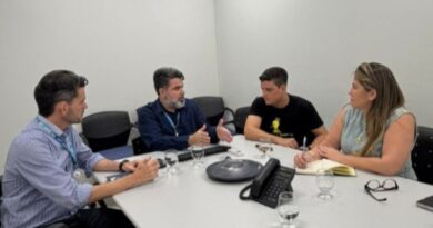 Prefeita Corrinha Delfino busca liberação de 200 moradias para Cajazeiras em reunião na Caixa