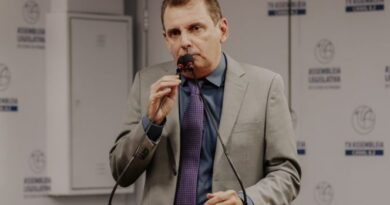 Chico Mendes garante aprovação de gratuidade no transporte intermunicipal para autistas e acompanhantes