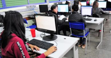 Brasil supera 100 mil escolas públicas com internet gratuita