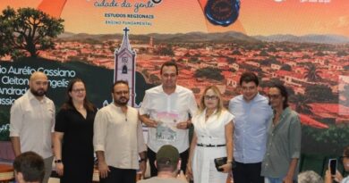 Livro “Triunfo – Cidade da gente” é lançado no Triunfest 2026