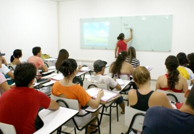 UFCG amplia oferta de cursinhos preparatórios para o Enem UFCG amplia oferta de cursinhos preparatórios para o Enem