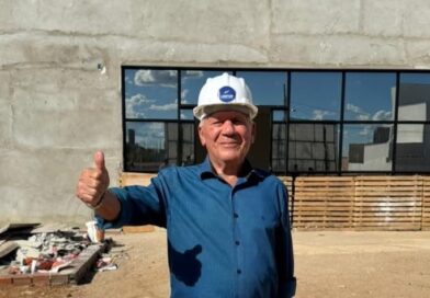 Zé Aldemir visita unidade do Laureano em Cajazeiras e comemora avanço nas obras Zé Aldemir visita unidade do Laureano em Cajazeiras e comemora avanço nas obras