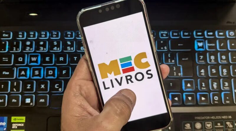 MEC Livros oferece mais 7,8 mil obras em inglês e espanhol MEC Livros oferece mais 7,8 mil obras em inglês e espanhol