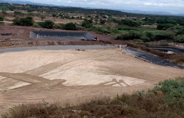 Secretaria do Meio Ambiente de Cajazeiras realiza visita técnica ao aterro sanitário de Sousa Secretaria do Meio Ambiente de Cajazeiras realiza visita técnica ao aterro sanitário de Sousa