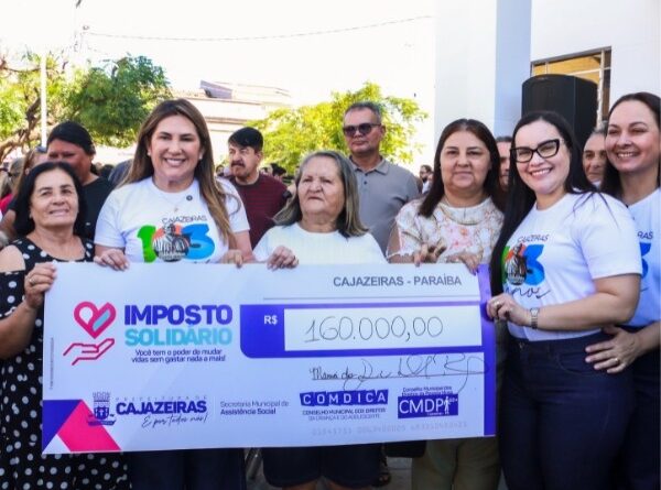 Prefeitura inicia comemorações pelos 163 anos de Cajazeiras com entrega de veículos e repasse de R$ 250 mil para entidades Prefeitura inicia comemorações pelos 163 anos de Cajazeiras com entrega de veículos e repasse de R$ 250 mil para entidades
