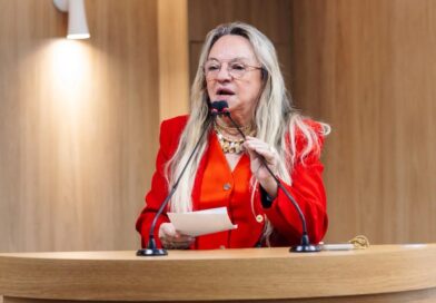 Na Assembleia, Doutora Paula cobra avanços no combate à violência contra as mulheres e defende educação para igualdade de gênero Na Assembleia, Doutora Paula cobra avanços no combate à violência contra as mulheres e defende educação para igualdade de gênero