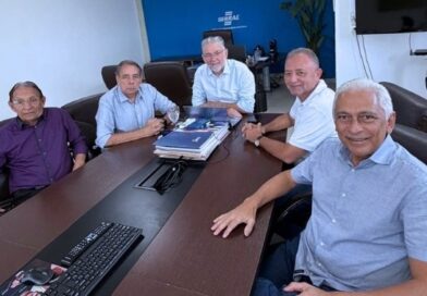 Prefeitura de Cajazeiras, Sebrae e CDL alinham plano para orientar desenvolvimento econômico dos próximos 10 anos Prefeitura de Cajazeiras, Sebrae e CDL alinham plano para orientar desenvolvimento econômico dos próximos 10 anos