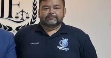 Luto em Triunfo: Prefeito Espedito Filho lamenta perda repentina do secretário de Esportes, Jailson Alves Luto em Triunfo: Prefeito Espedito Filho lamenta perda repentina do secretário de Esportes, Jailson Alves