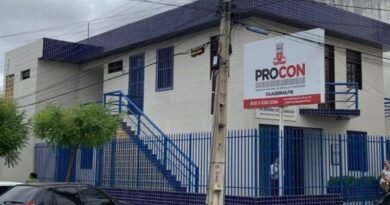 Procon de Cajazeiras fiscaliza agências bancárias após receber denúncias Procon de Cajazeiras fiscaliza agências bancárias após receber denúncias