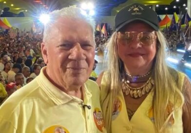 Zé Aldemir e Doutora Paula votam em Cajazeiras e São João do Rio do Peixe; confira locais e horários